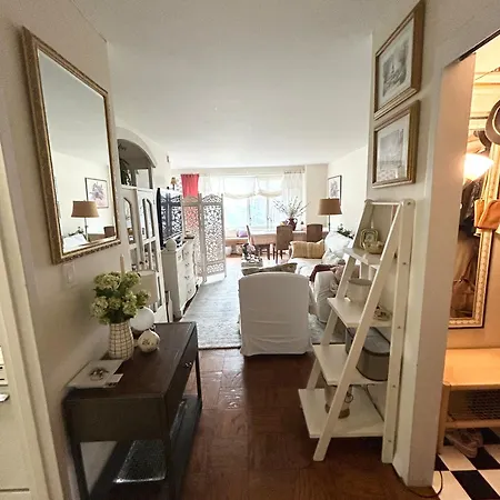 Spacious And Beautiful At Park West! * New York