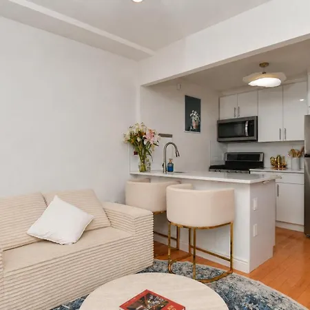 Prime West Village Hideaway - Walk Everywhere