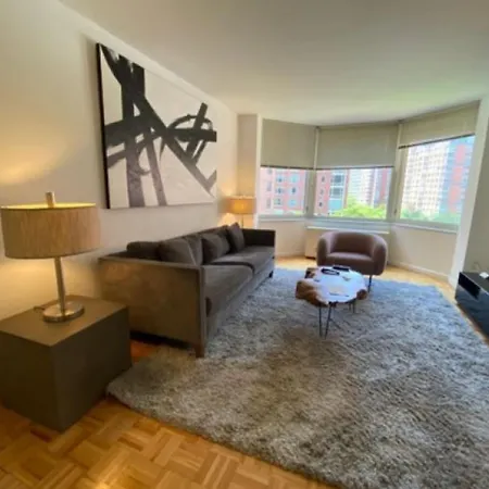Tribeca Park Apartment *
