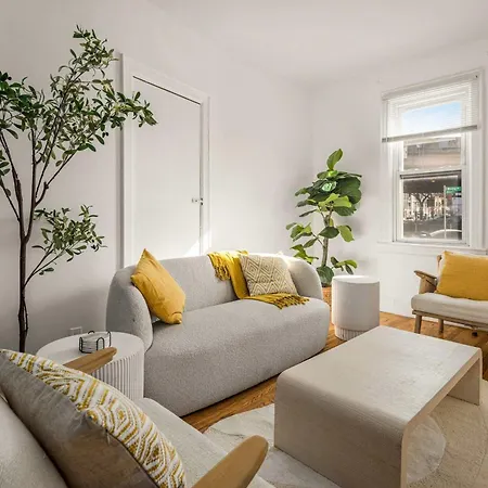 Apartment Williamsburg Gardens 3br Floor-through Unit With Private Yard *