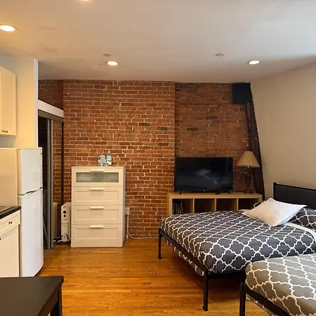 Manhattan House Apartment *