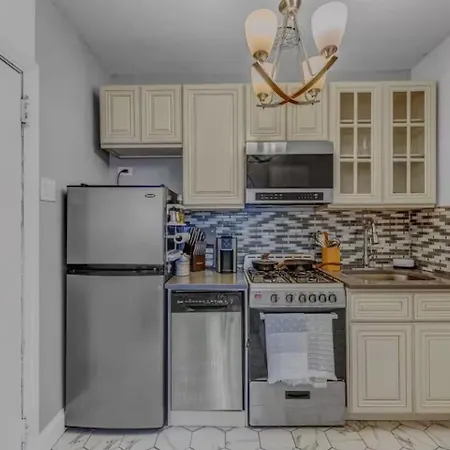 Cozy 2bd Brooklyn Heights Easy Access To Manhattan Apartment *