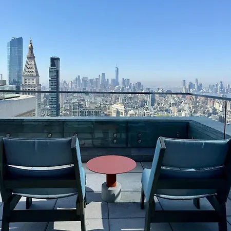 Pied-a-terre In The Sky New York