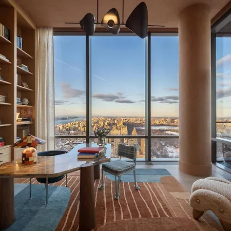 The Tower 4 Bedroom Views Of Park Apartment *
