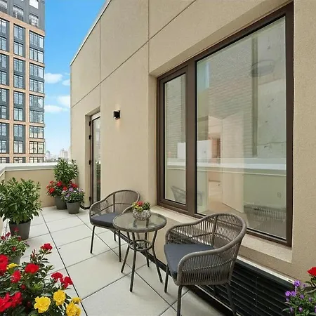 1 Stop Midtown Corner Skyline Penthouse New Modern Patio 1 Bedroom New York