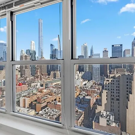 Midtown High Floor Stunning Panoramic View Corner 2br