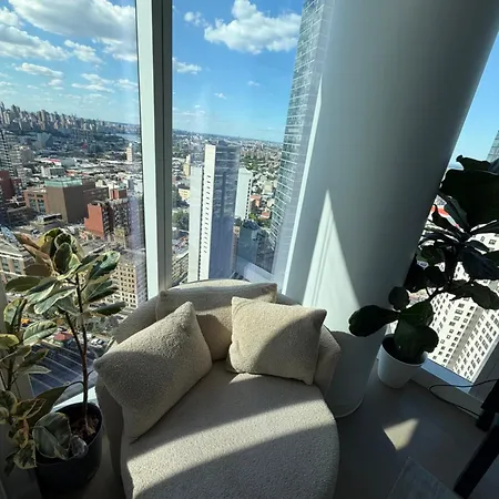 High Floor Luxury Corner 2br2ba Stunning Panoramic Views 1 Stop To Midtown Manhattan