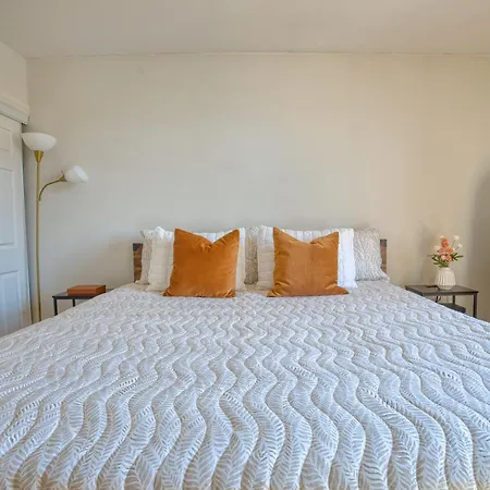 3Br Brooklyn Flatbush King Bed, 2 Queens 5 Min To Kings Theatre * New York