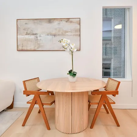 Luxury In Downtown Manhattan Skyline Views * New York