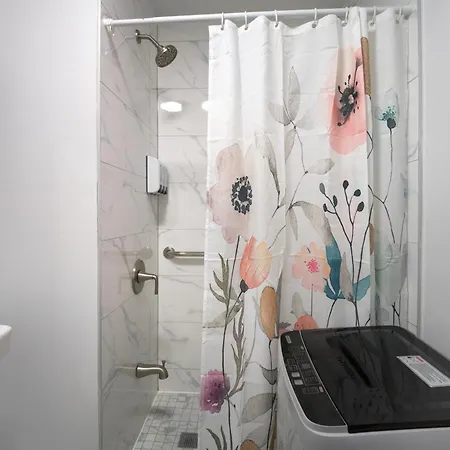 Apartment 2 Bedroom Unit New York