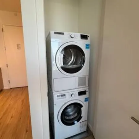 Luxury 1bd The Axel Full Service Building New York
