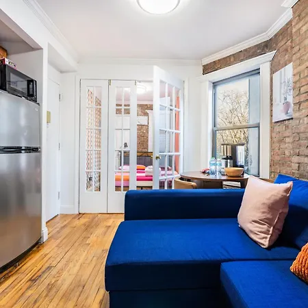 2 Bd Stylish Getaway In Lower Manhattan Apartment