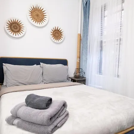 Cozy 1 Bedroom