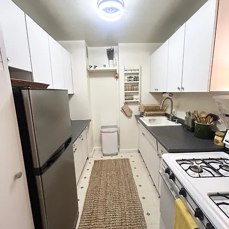 Spacious And Beautiful At Park West! *