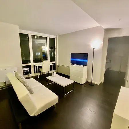 1bed 30days Min Nr Grand With Washer Dryer In Unit Apartment *