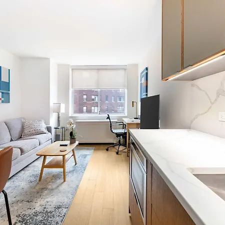 Luxury 1br With Rooftop Gym & Laundry *