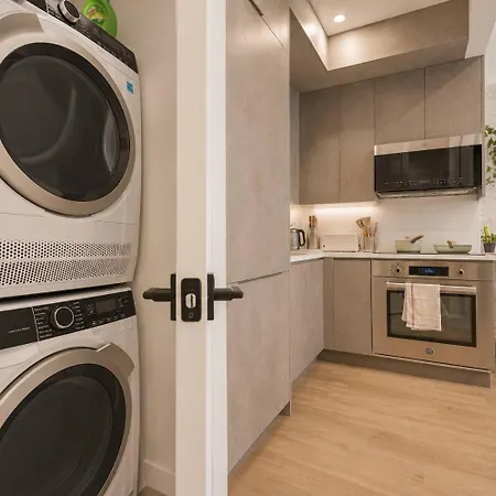 Stylish 1bd With Balcony&washer Near Train *