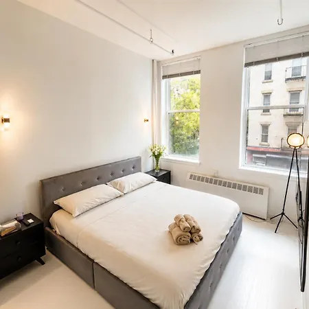 Lovely And Bright Flat In Nyc Apartment *