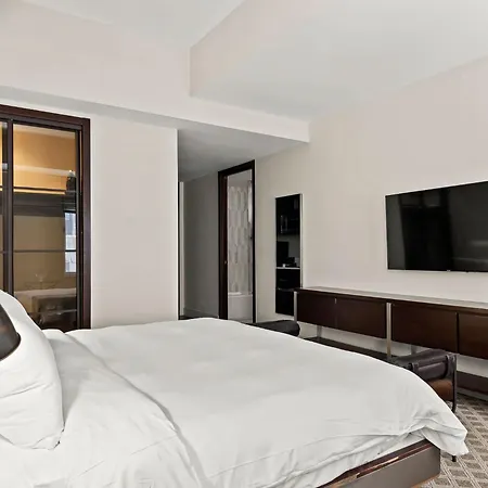 Rove Travel - Marmara Place 302 - Modern New York