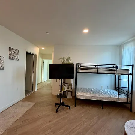 Apartment Convenient Spacious Bright New Modern Penthouse 3br2ba Balcony New York