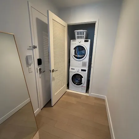 High Floor Luxury Corner 2br2ba Stunning Panoramic Views 1 Stop To Midtown Manhattan Apartment New York