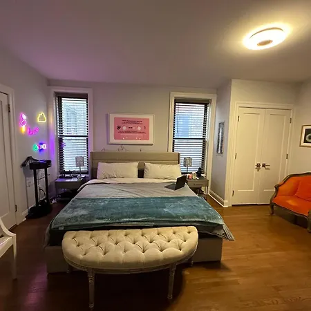 Large Nyc 3 Bedroom Perfect For Families Apartment