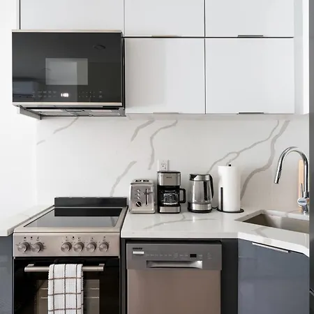 22-5c New Prime Gramercy 1br