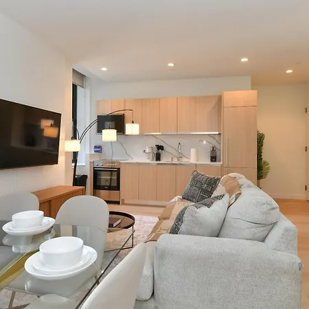 Urban Escape Bright 2br 2ba In Fidi Apartment *