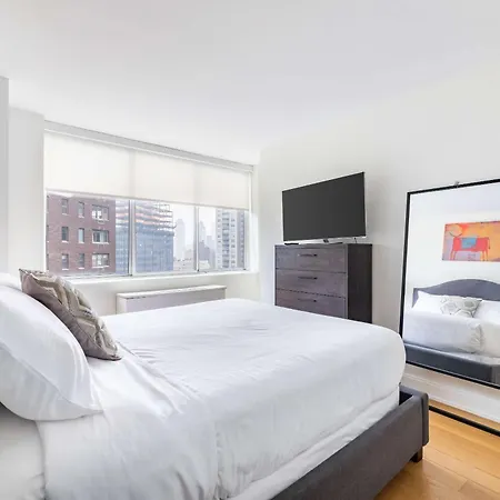 Luxury 1br With Rooftop Gym & Laundry New York