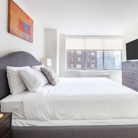 Apartment Luxury 1br With Rooftop Gym & Laundry