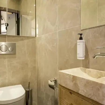 Apartment Beautiful Near Subway New York