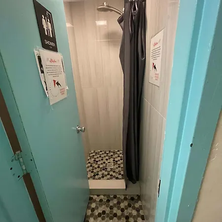 Apartment In Chelsea 9 - Shared Bathroom - 5th Floor Walk Up