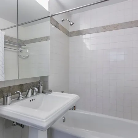 Theater District 1br W Amazing Views Gym Nyc-76 Apartment New York