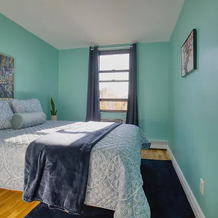 Apartment 3Br Brooklyn Flatbush King Bed, 2 Queens 5 Min To Kings Theatre *