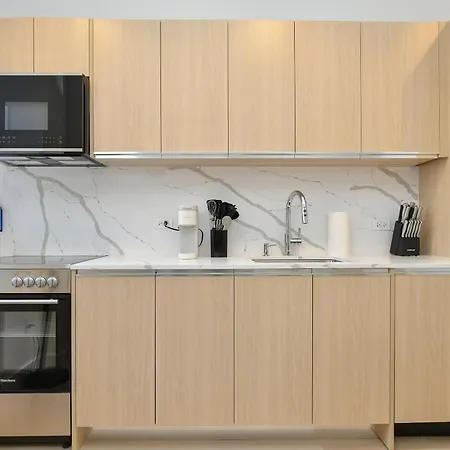 Urban Escape Bright 2br 2ba In Fidi
