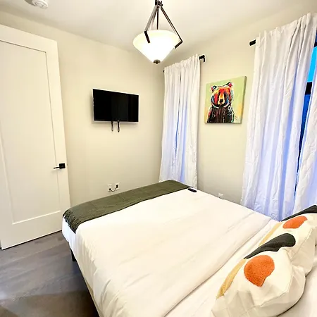 Ultimate 3 Bedroom Apartment *