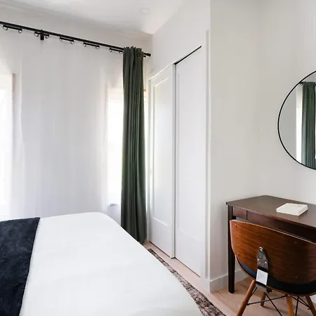 22-5c New Prime Gramercy 1br *