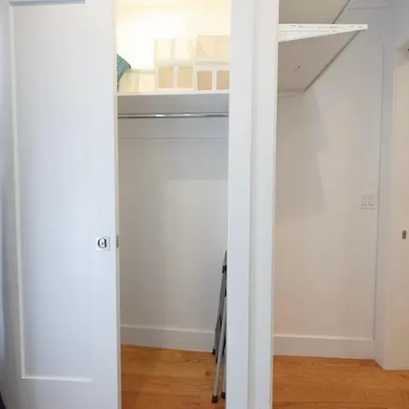 2 Bedroom With Wd Near Park Apartment