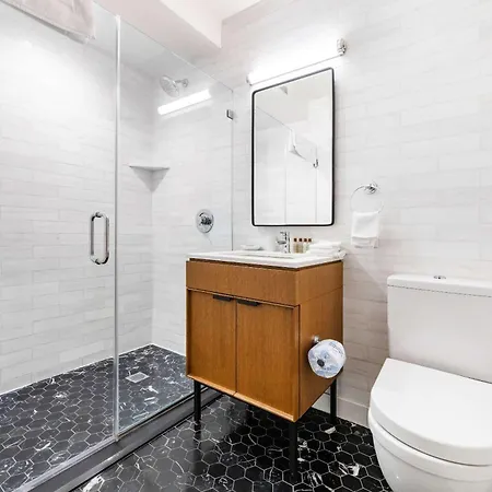 Apartment Luxury 1br With Rooftop Gym & Laundry