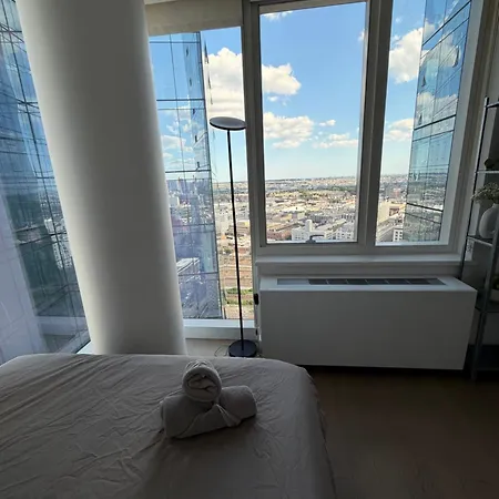 High Floor Luxury Corner 2br2ba Stunning Panoramic Views 1 Stop To Midtown Manhattan Apartment New York