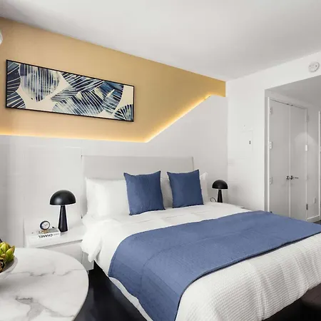 Lower Manhattan Designer Escape Apartment *