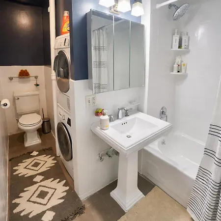 1 Bd Manhattan Unit New York
