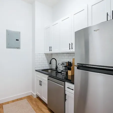 Apartment Prime Uws 2 Bedrooms Doorman Newly Furnished New York