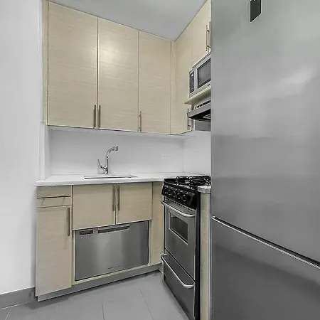 Midtown Park Ave Spacious Charming Gem Chrysler View Corner Apartment *