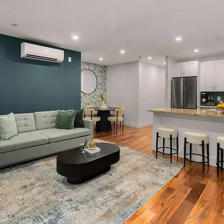 Apartment Bright And Modern Unit