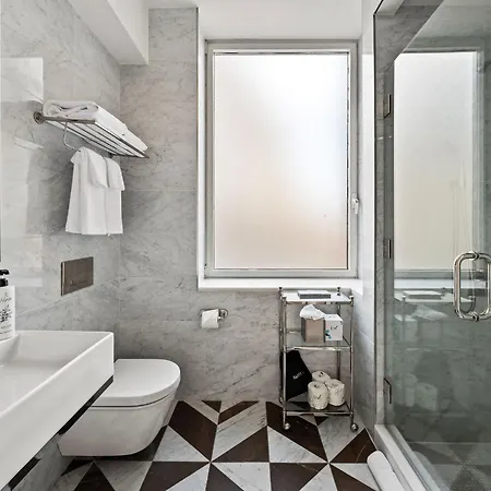 Rove Travel - Marmara Place 1801 - Modern *