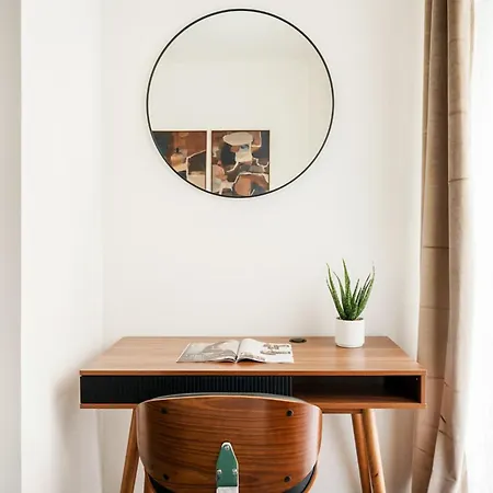 Apartment 14-b Sleek Modern 1br W Outdoor Space Union Square Wd In Unit New York