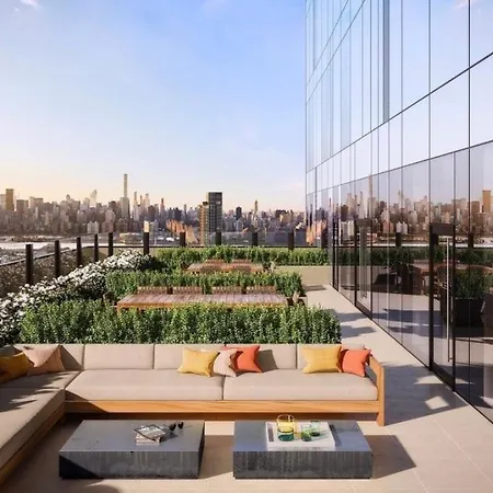 1 Stop To Midtown Spectacular Panoramic View Luxury High Rise Corner 1 Bedroom * New York