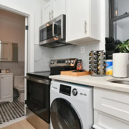 Apartment Chic 2br Steps To Park New York