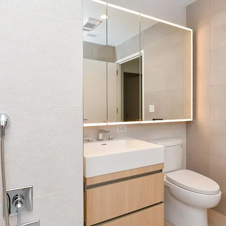 Sleek 2br Oasis In Financial District * New York